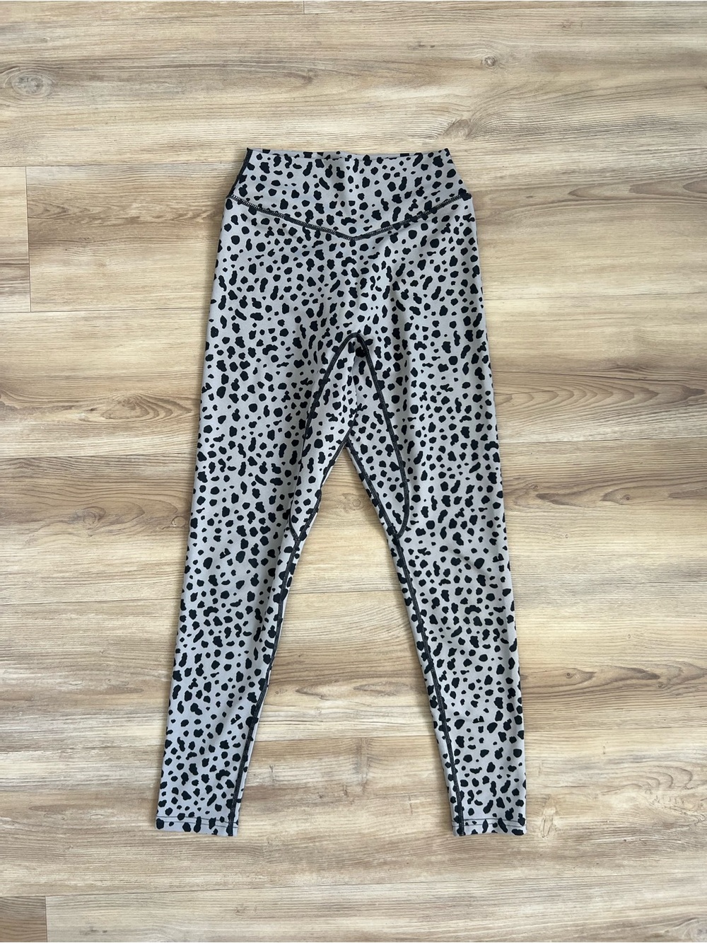 Balance Athletica Vitality The Ascend Pant Legging Snow Leopard Midnight Small